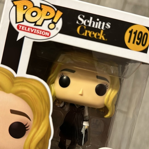 Funko POP! Schitts Creek Moira Rose Vinyl Figure NIB - Picture 2 of 6